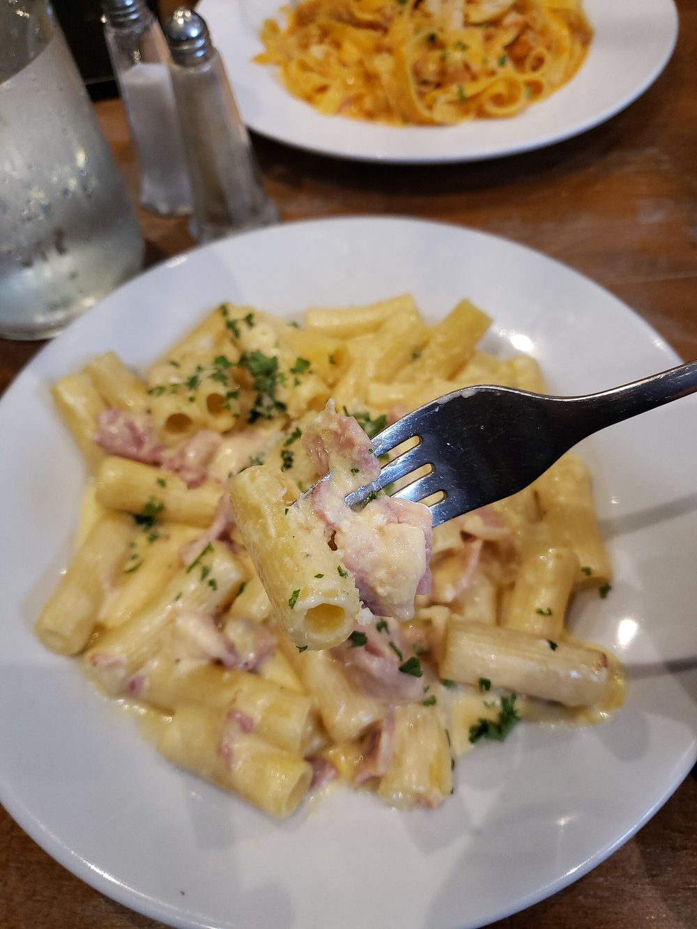 Authentic Carbonara vs. Americanized Cream Alfredo: The Roman Showdown